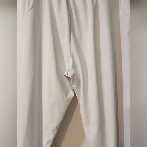 Women's White Lightweight Jogger, Size L - Picture 10 of 12